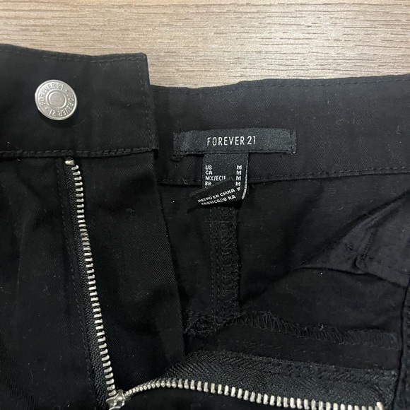 Forever 21 Black Ruffled Mini Skirt - Picture 2 of 4